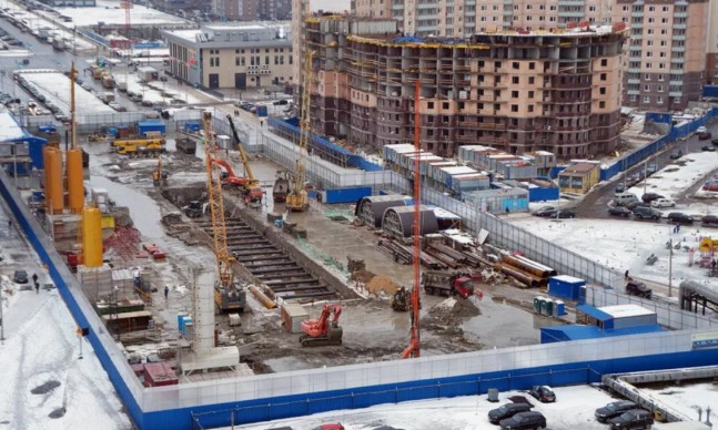 «МосПромМаш» доставил 15 домкратов ДГ200Г100 для строительного проекта в Санкт-Петербурге